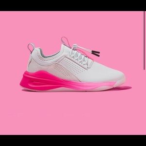 Gray and pink Cloves. Brand new/ never worn.